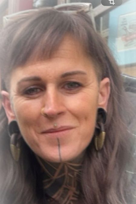 Emilie Biscarrat, conseillère (la bout)
